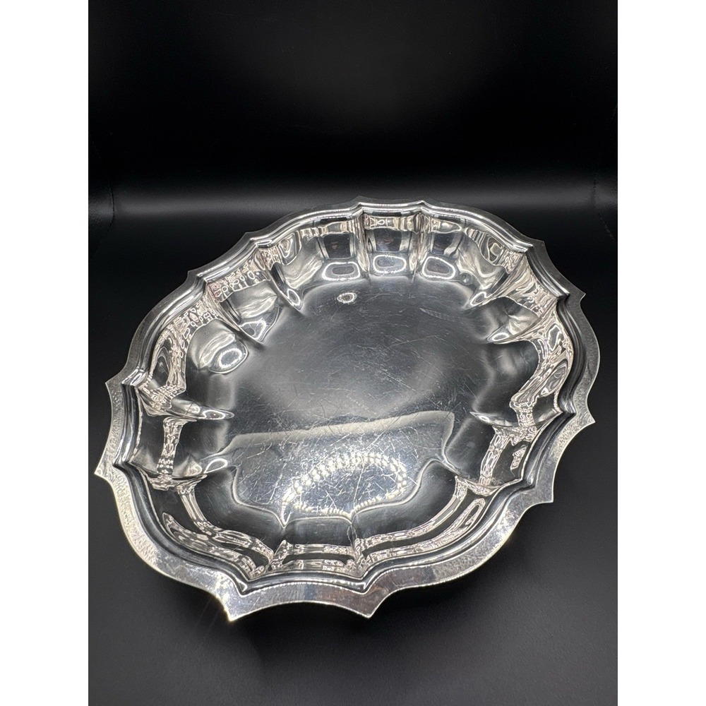 International Silver Chippendale 678 Silver on Copper Scalloped Serving Bowl